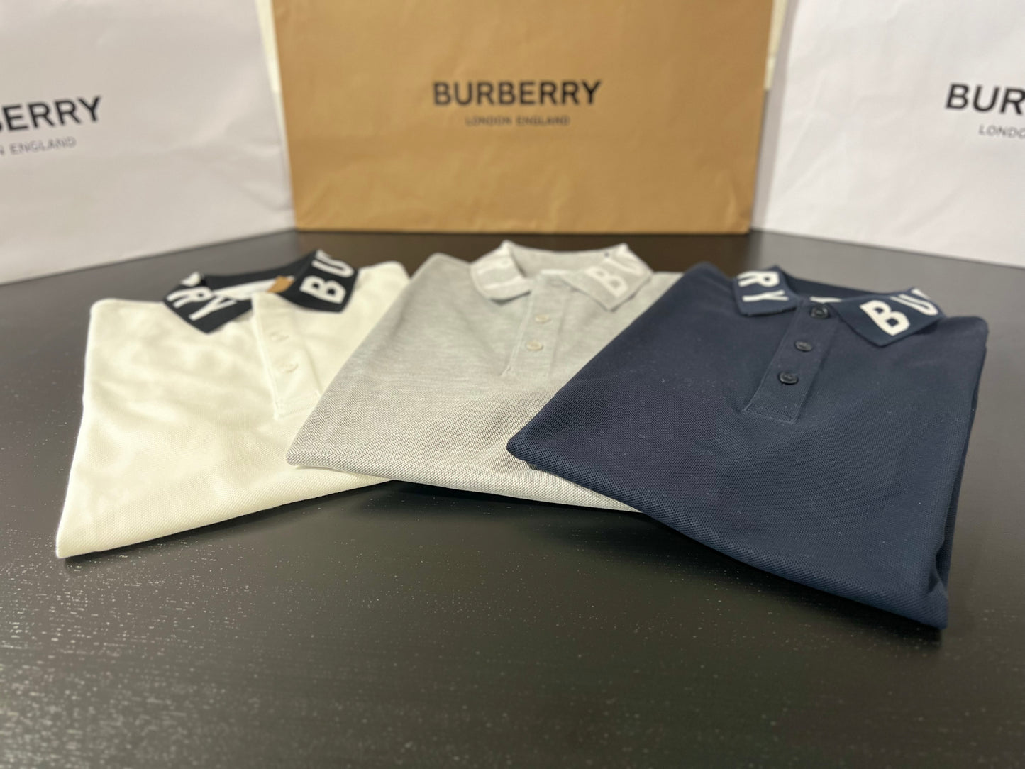 Polo Burberry Ryland Pale Grey Mela - Branca